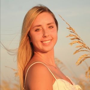 Meet your Posher, Lily